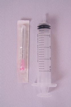 CatMaster Tackle Syringe & Needle 20ml